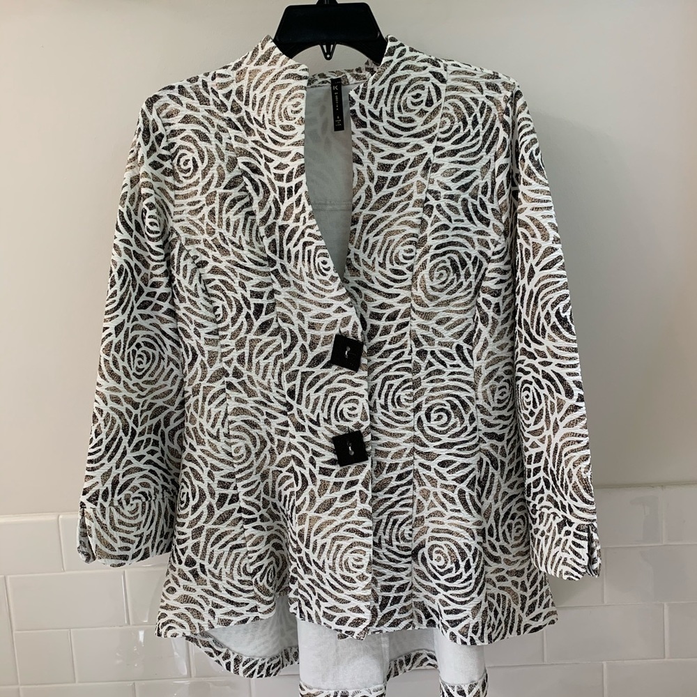 IC by Connie Jacket